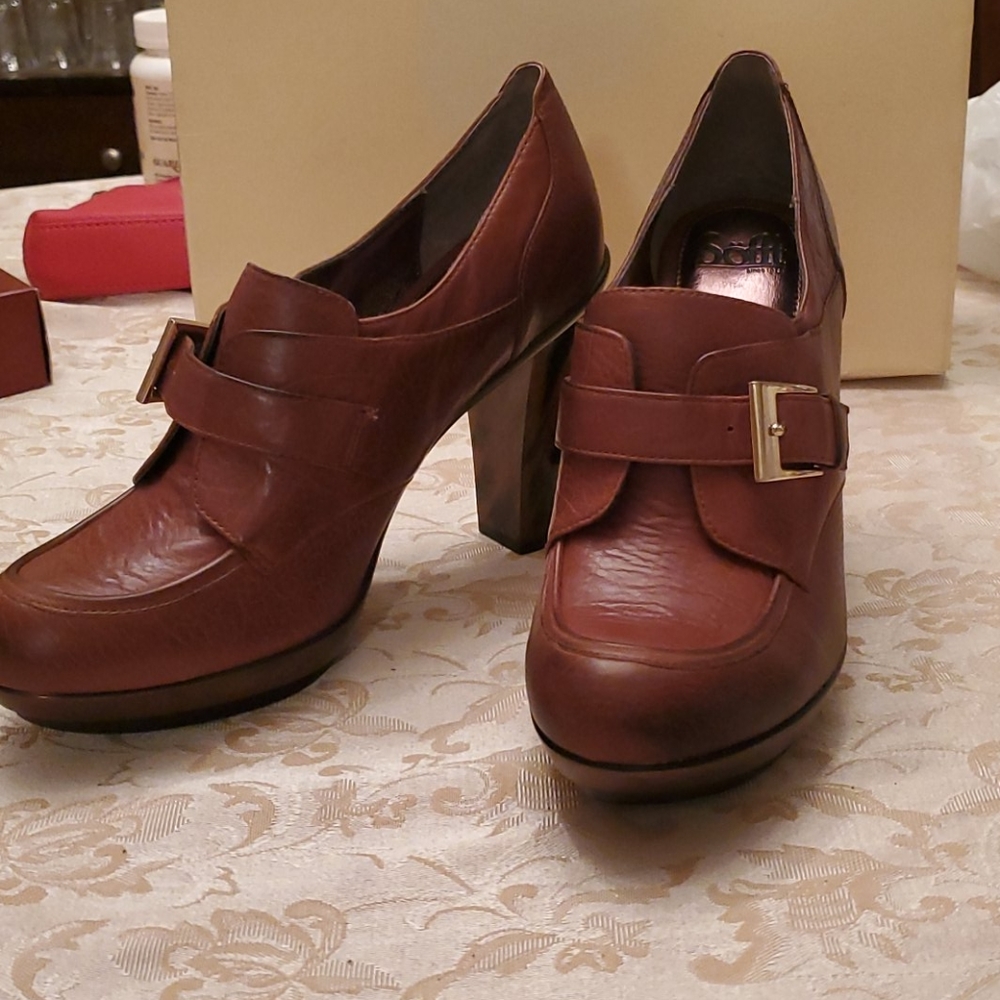 Leather buckle brown heels size 10
